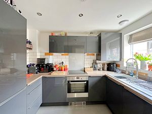 Kitchen 1- click for photo gallery